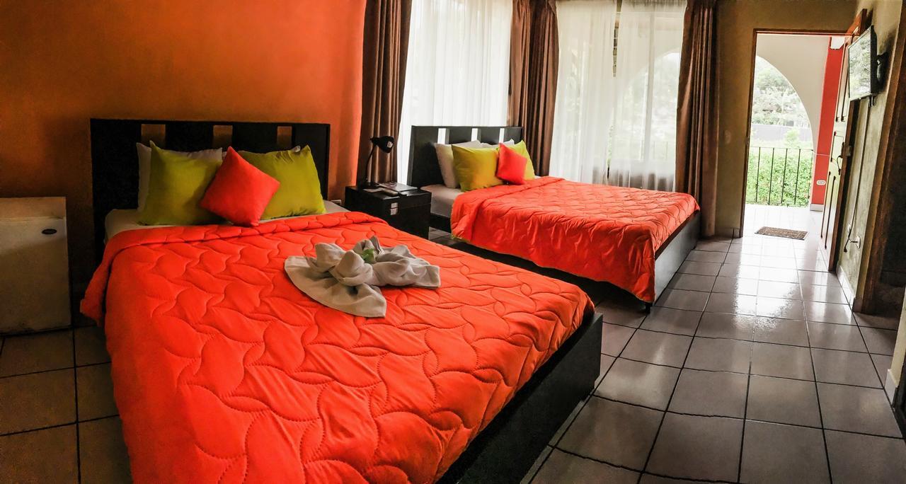 Hotel Las Flores Fortuna La Fortuna Zewnętrze zdjęcie